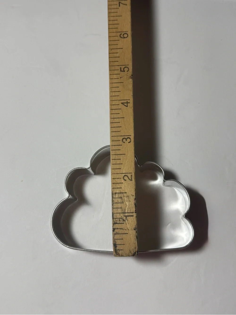 NWOT Tree and Cloud Aluminum Cookie Cutter Set